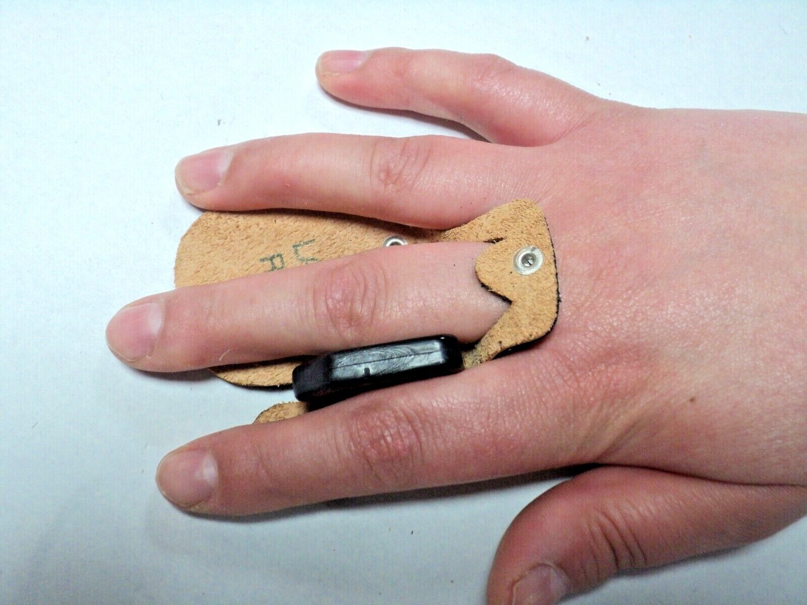 Gompy TP2 Fingertap Fingerschutz braun - kb-bogensport